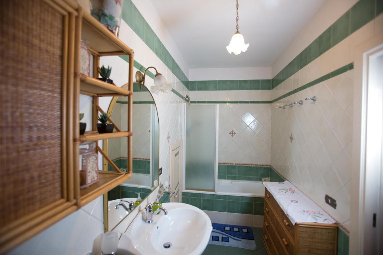나폴리 La Via Dei Presepi B&B 외부 사진