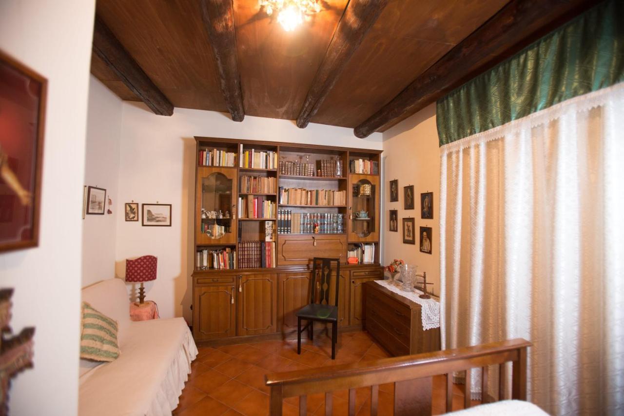 나폴리 La Via Dei Presepi B&B 외부 사진